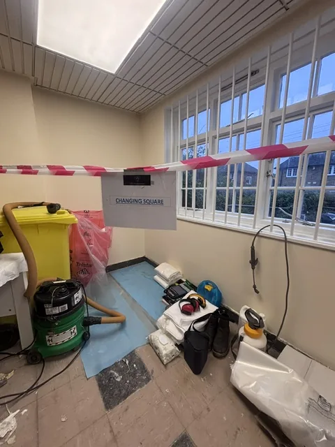 Asbestos floor tile and bitumen removal in West Kensington