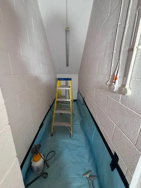 HSE-licensed asbestos gasket strip-out in W14